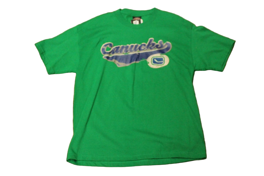NHL Vancouver Canucks Men's Old Time Hockey Tailgate Tee - XLarge
