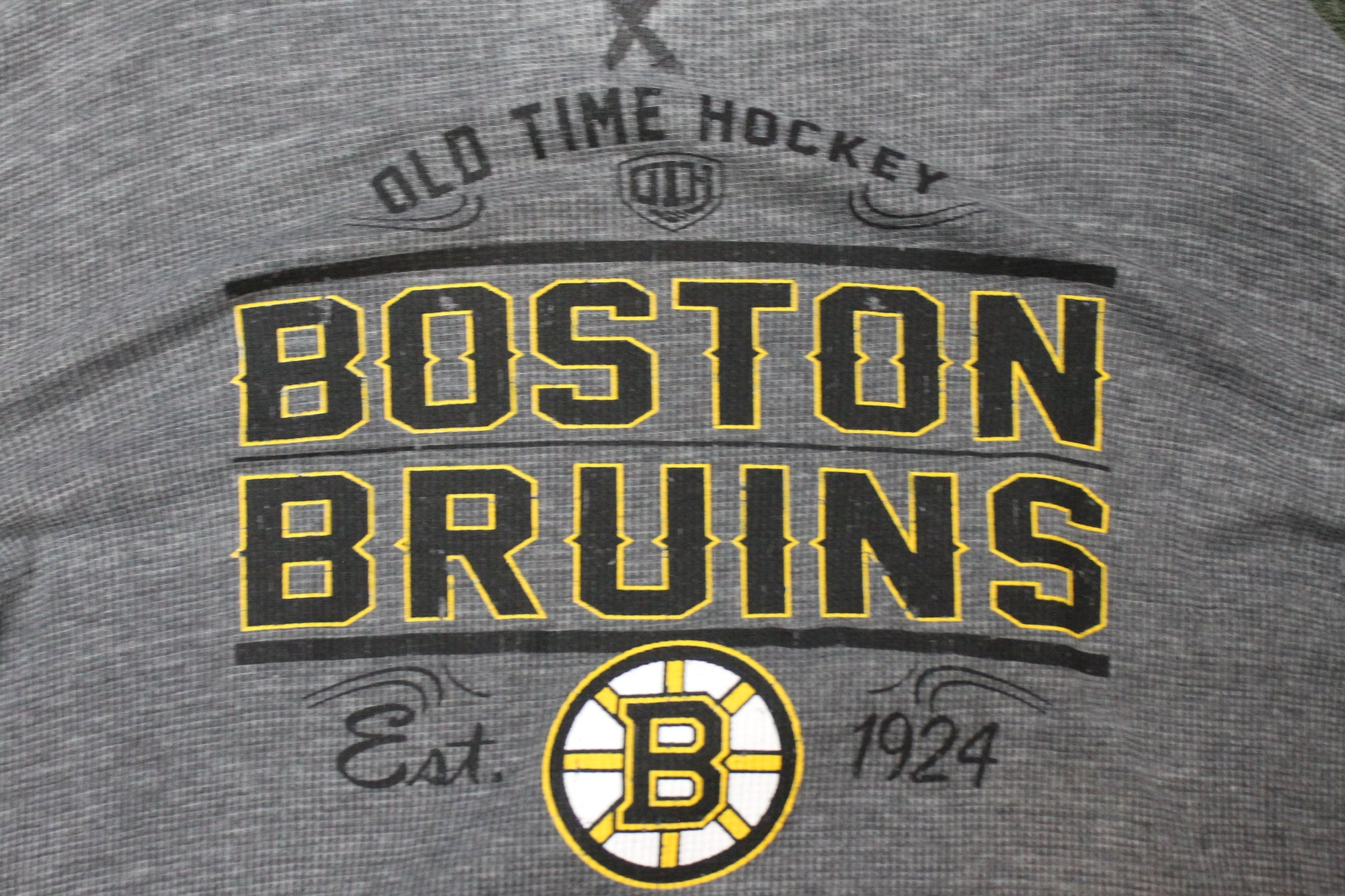 NHL Boston Bruins Men's Old Time Hockey Long Sleeve Tee - XLarge