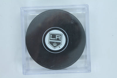 L.A. Kings Puck 2008-2009 in Case