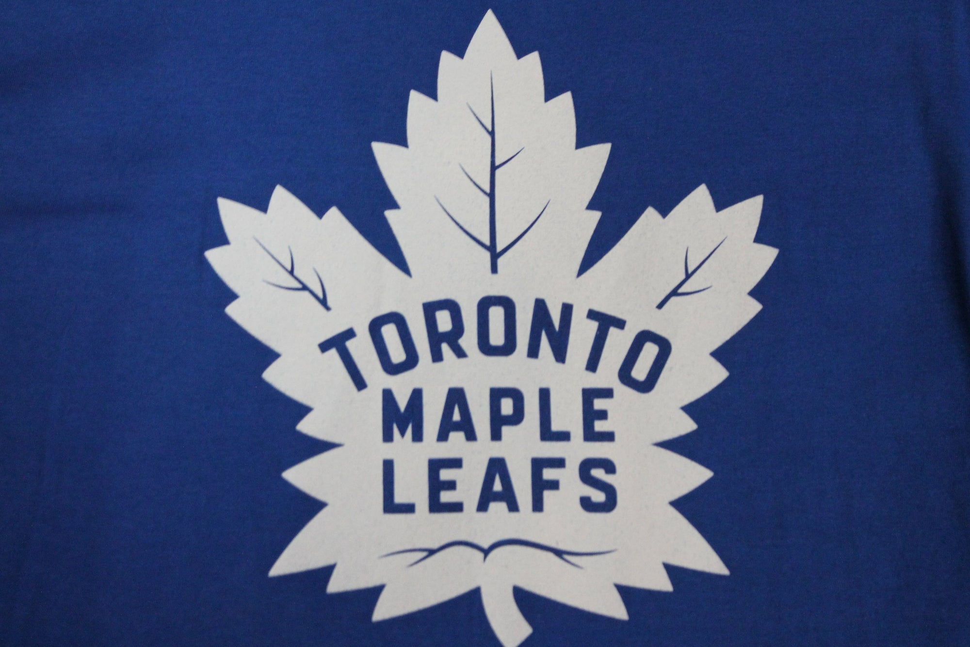 NHL Toronto Maple Leafs Men's Fanatics Tavares Tee - Medium