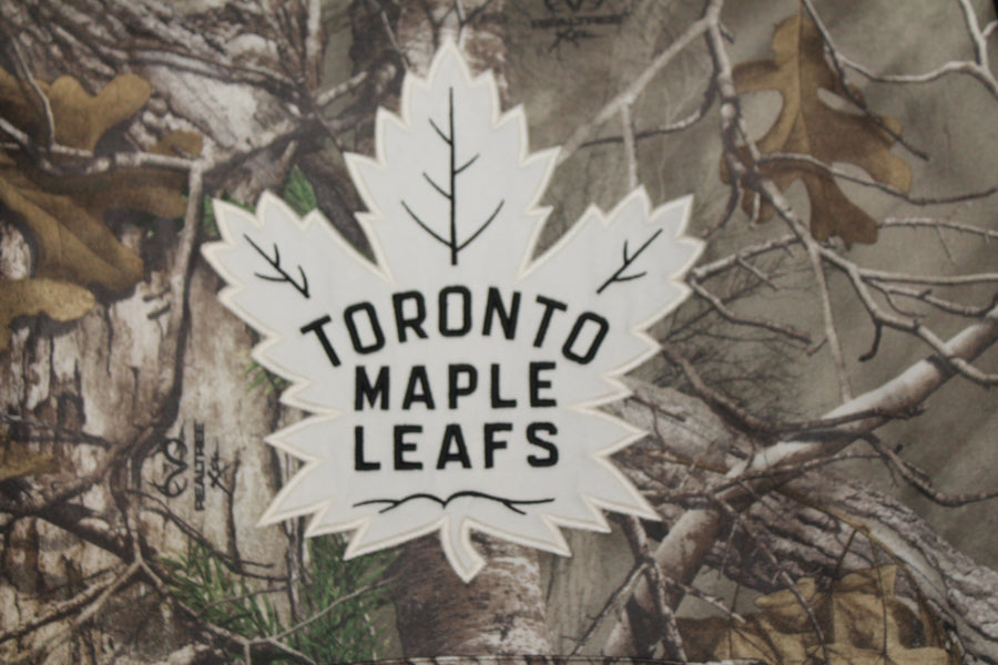 NHL Toronto Maple Leafs Men's Realtree Decoy OTH Camo Hoodie - Medium
