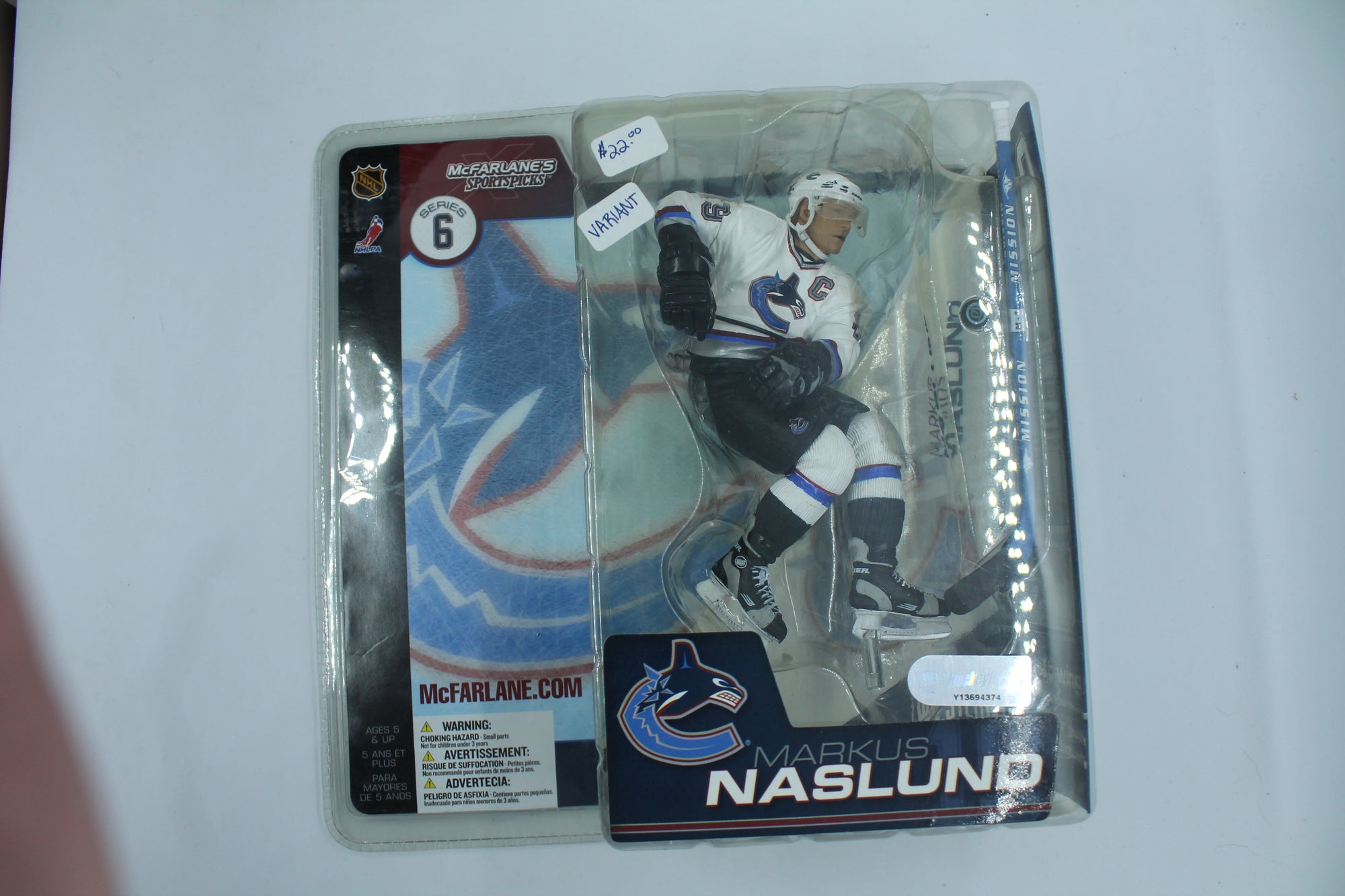 Markus Naslund McFarlane NHL Series 6 Vancouver Canucks Variant Figure