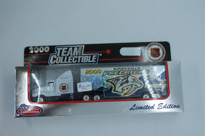 NHL Nashville Predators 2000 Transport 1:80 Scale