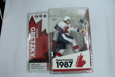 McFarlane Team Canada 1987 Wayne Gretzky 6" Action Figure 2005