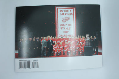 ON TOUR WITH THE RED WINGS & STANLEY 2008 Book