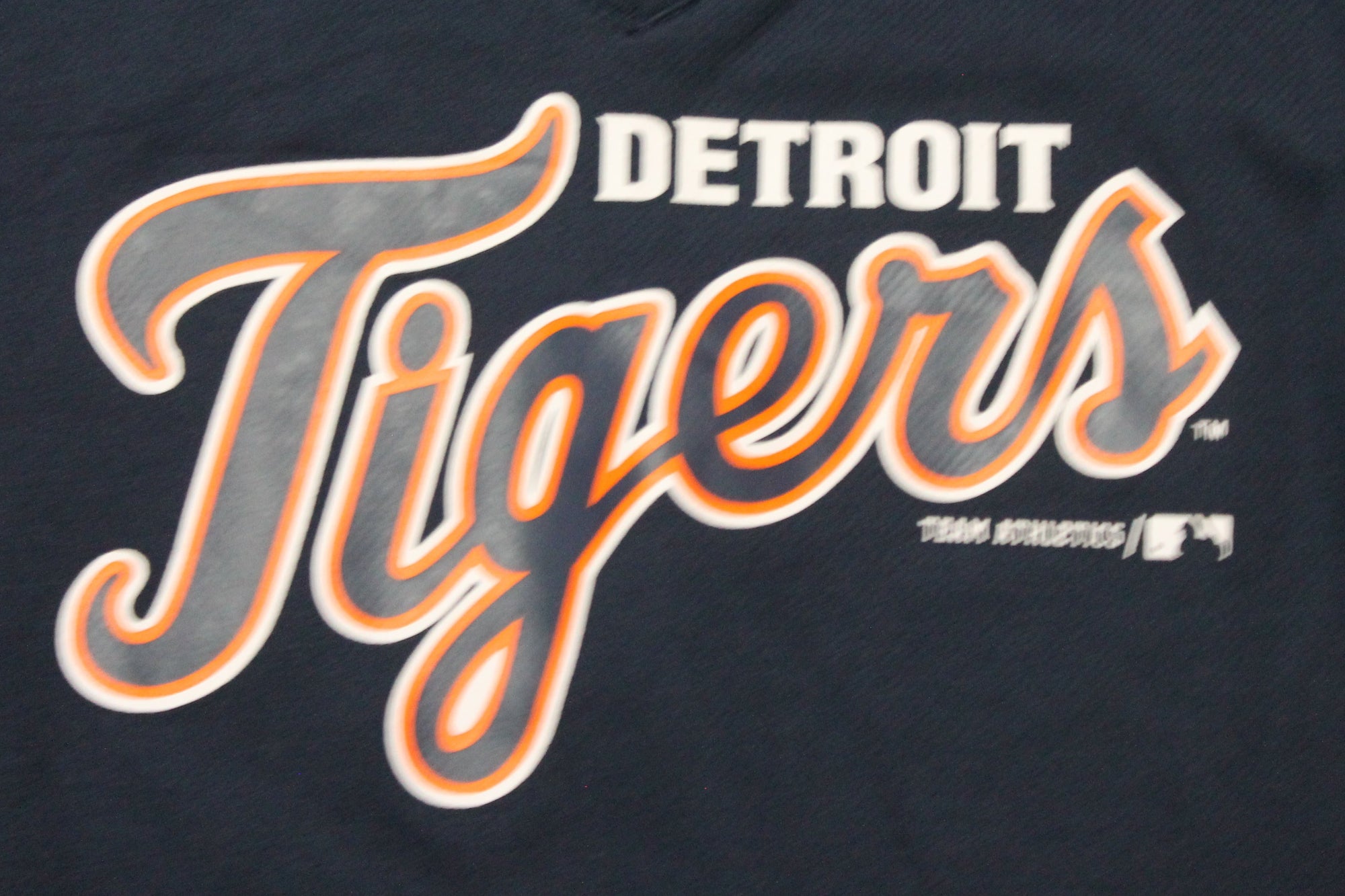 MLB Detroit Tigers Youth Majestic V-Neck Jersey - Youth Large