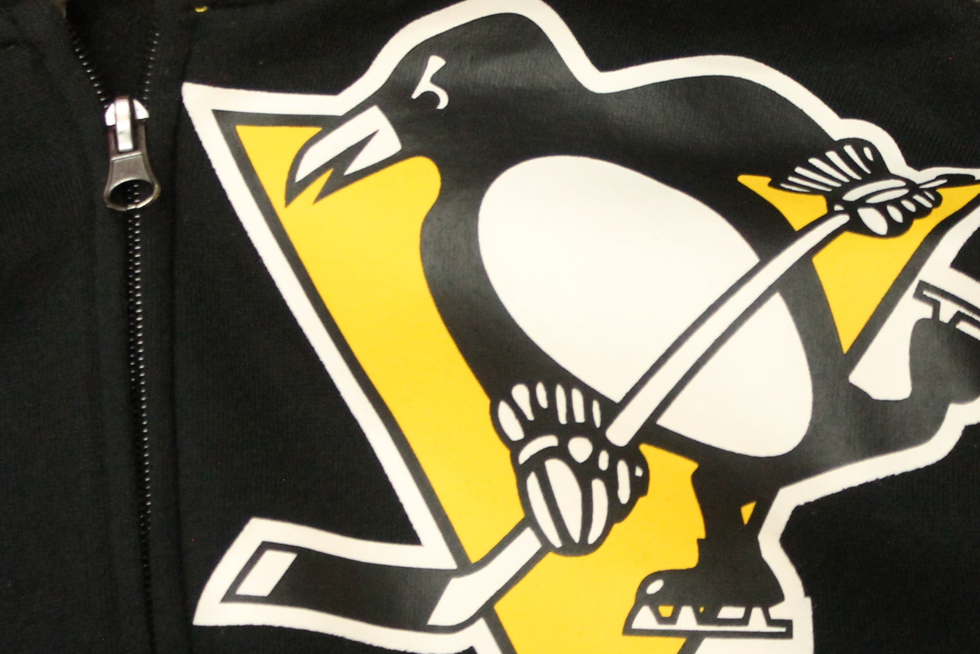 NHL Pittsburgh Penguins Youth Zip-Up Hoodie - Youth Medium