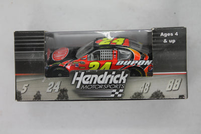 2012 Jeff Gordon #24 Dupont 1/64 diecast