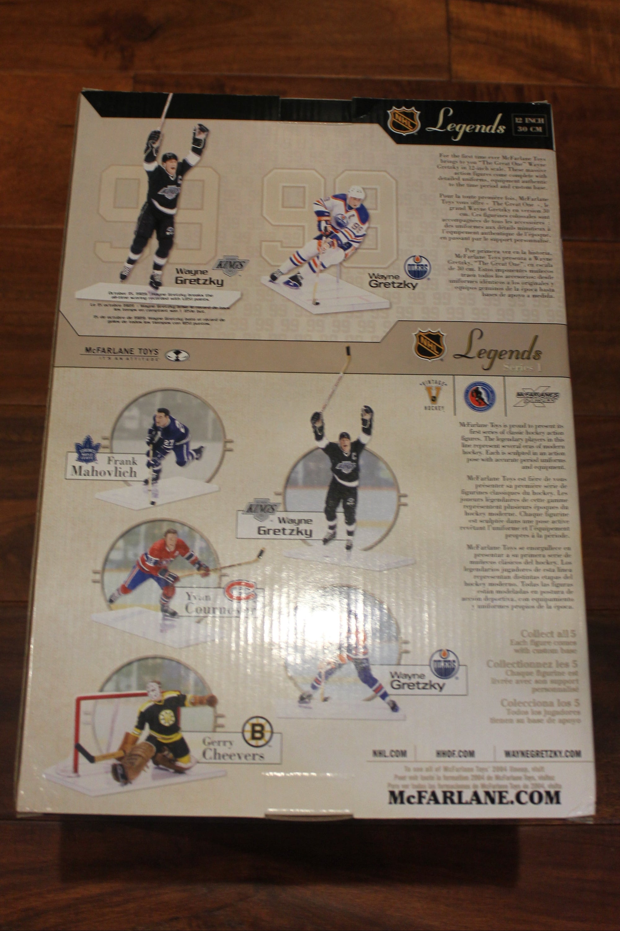 WAYNE GRETZKY MCFARLANE LEGENDS 12" L.A. KINGS ACTION FIGURE