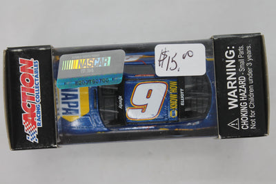 NASCAR Chase Elliott #9 Napa 2015 Camaro 1:64 Diecast