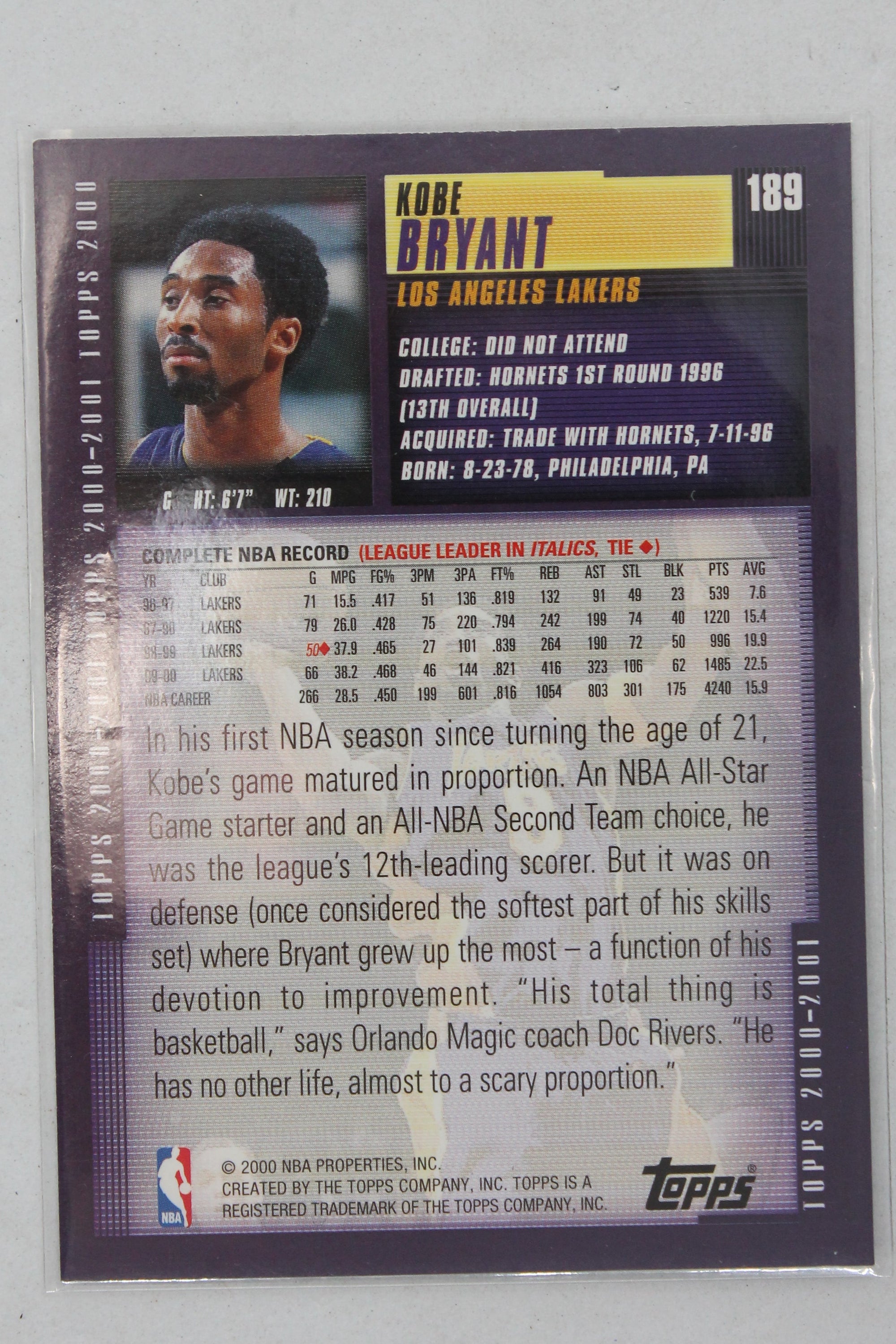 Kobe Bryant 2000-01 Topps - [Base] #189 Card