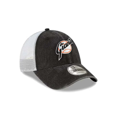 MLB San Fransico Giants New Era Snapback Cooperstown 9FORTY Trucker Hat