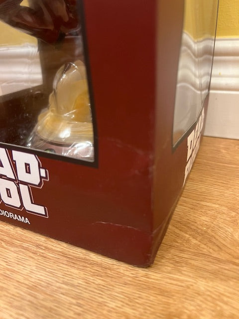 Marvel Legends Deadpool 2 PVC Diorama Gallery Diamond Select Figure (some box damage-see pics)