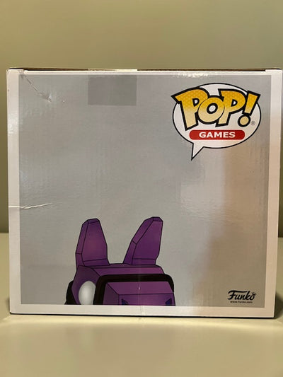 Funko POP Loot Llama (10-Inch) Pop #511 (some crease damage to box)