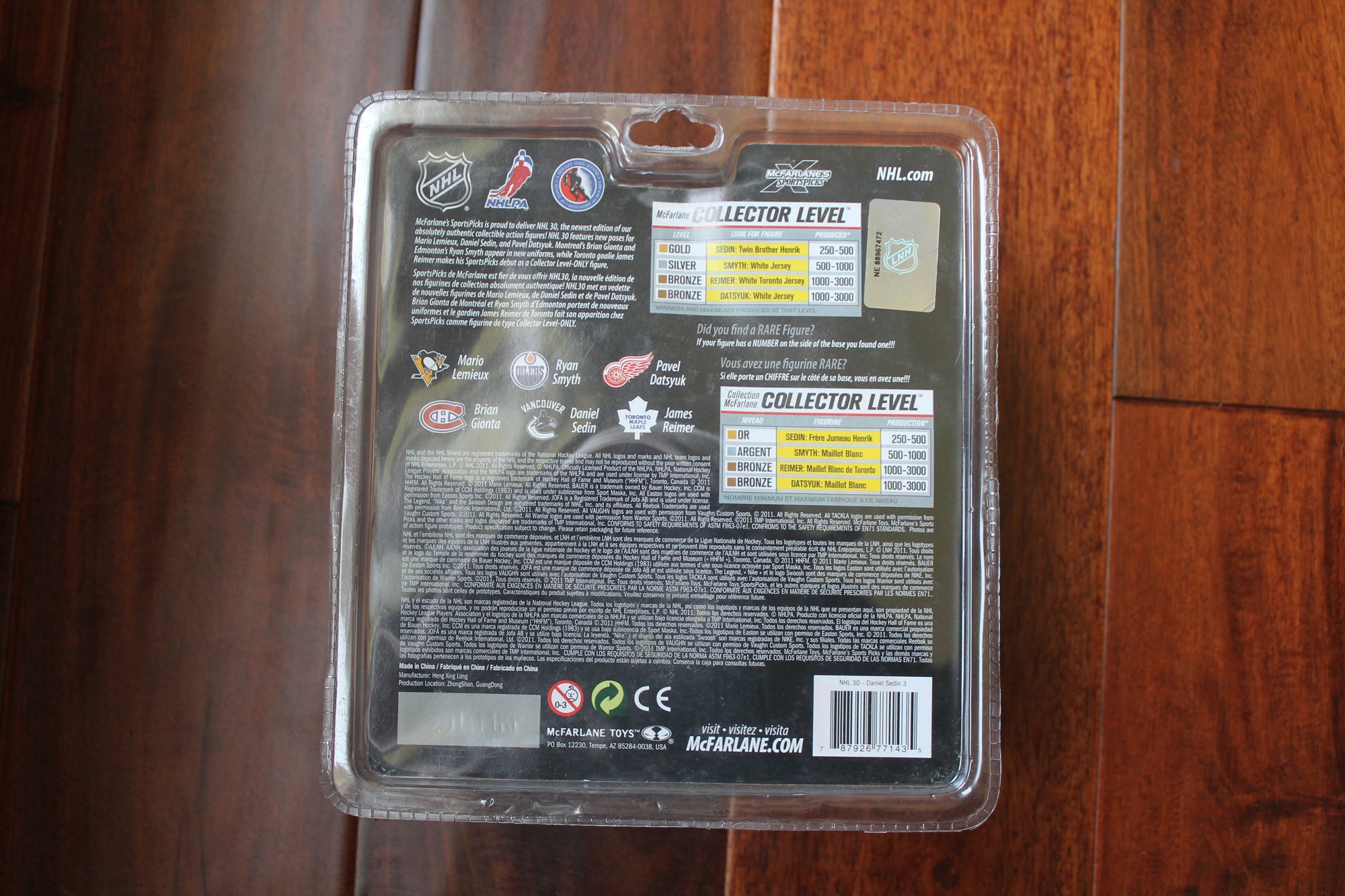 Daniel Sedin Mcfarlane SportsPicks NHL Series 30  Figure