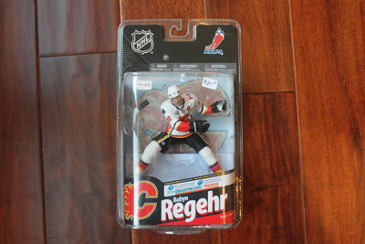 Robyn Regehr McFarlane Series 24 Variant - Calgary Flames