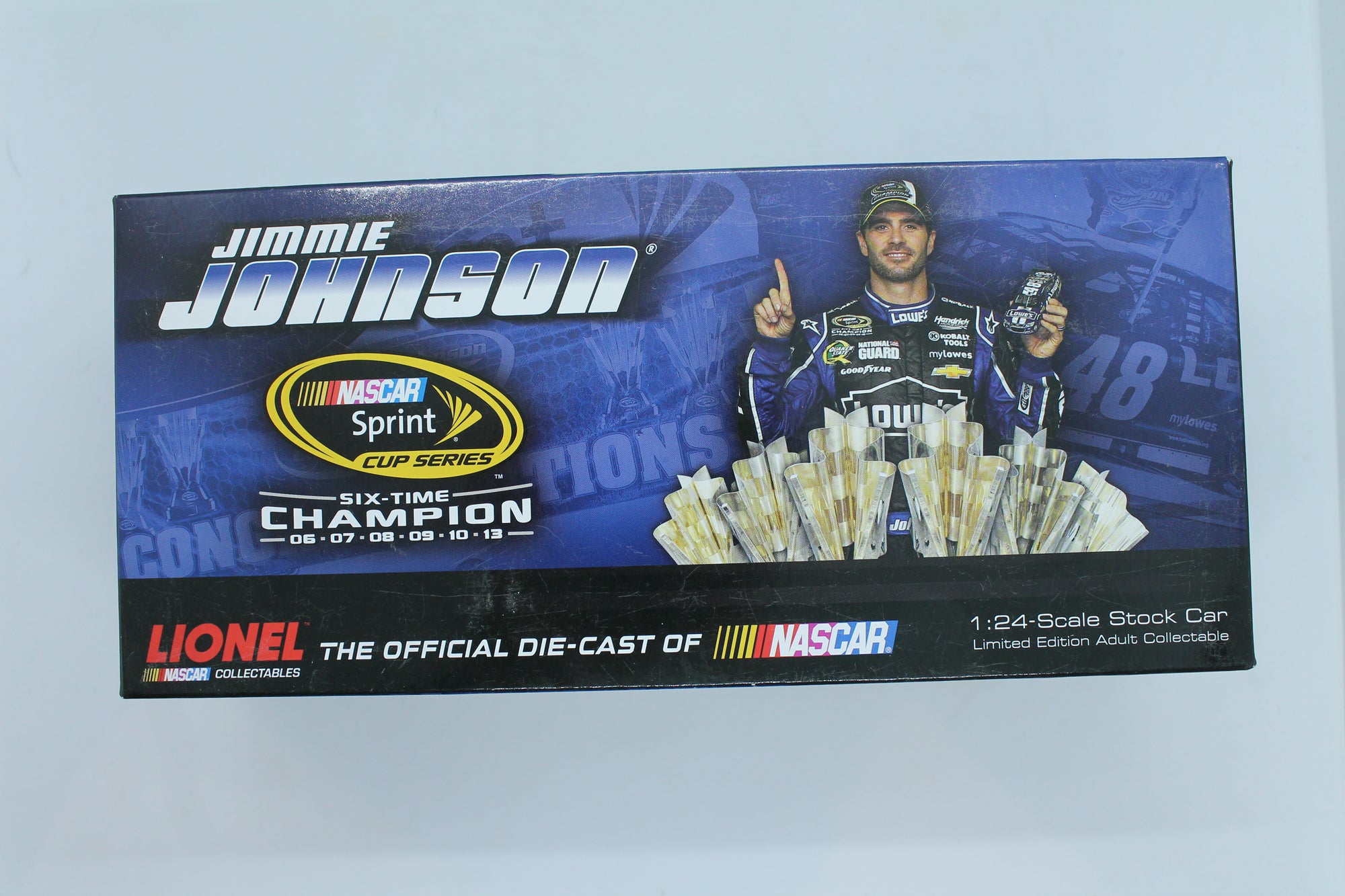 Jimmie Johnson #48 Lowe's 2013 Champion SS 1:24 Diecast