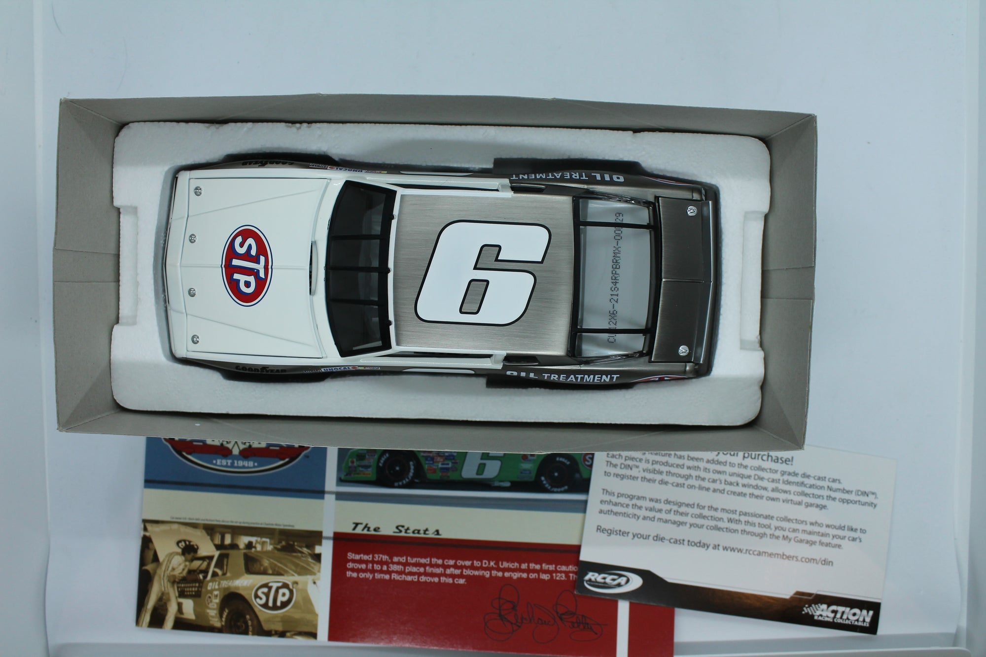 Richard Petty #6 STP 1986 Monte Carlo 1:24 Diecast