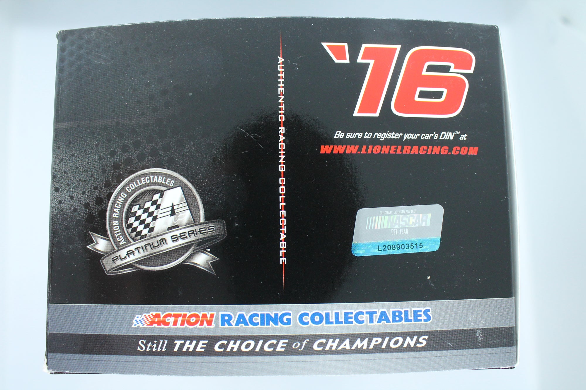 Carl Edwards #19 Stanley 2016 Camry 1:24 Diecast - 1 of 773