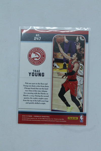 Trae Young 2018-19 Panini Chronicles Marquee Rookie Card