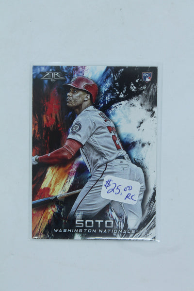 Juan Soto 2018 Topps Fire Rookie Card