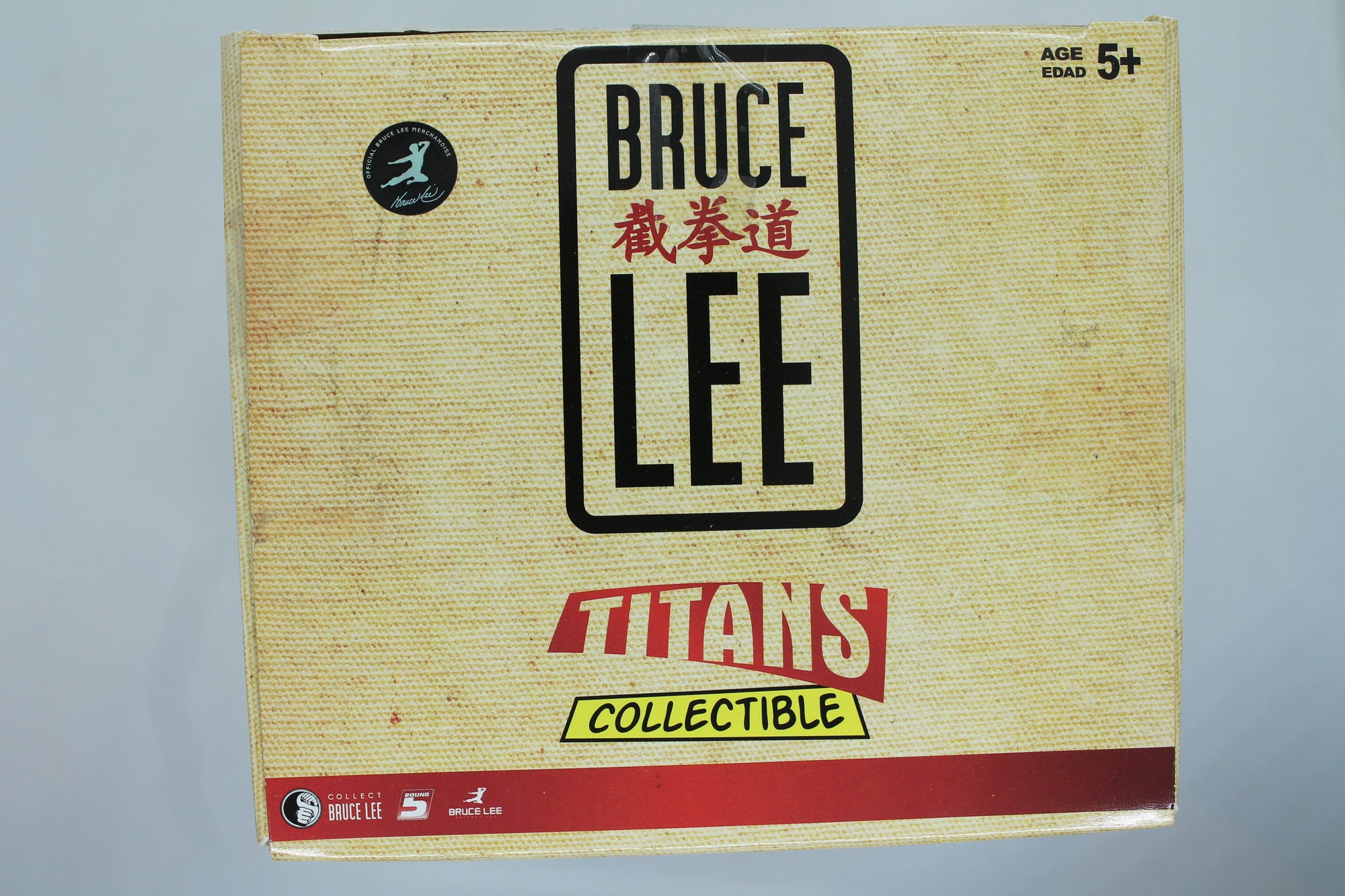 Bruce Lee Round 5 Titan Collectible Figure - No Shirt with Scratches