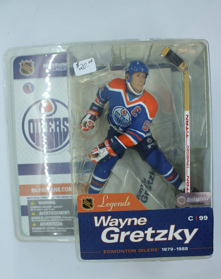 Wayne Gretzky McFarlane Legends 12 Figure Edmonton Oilers White