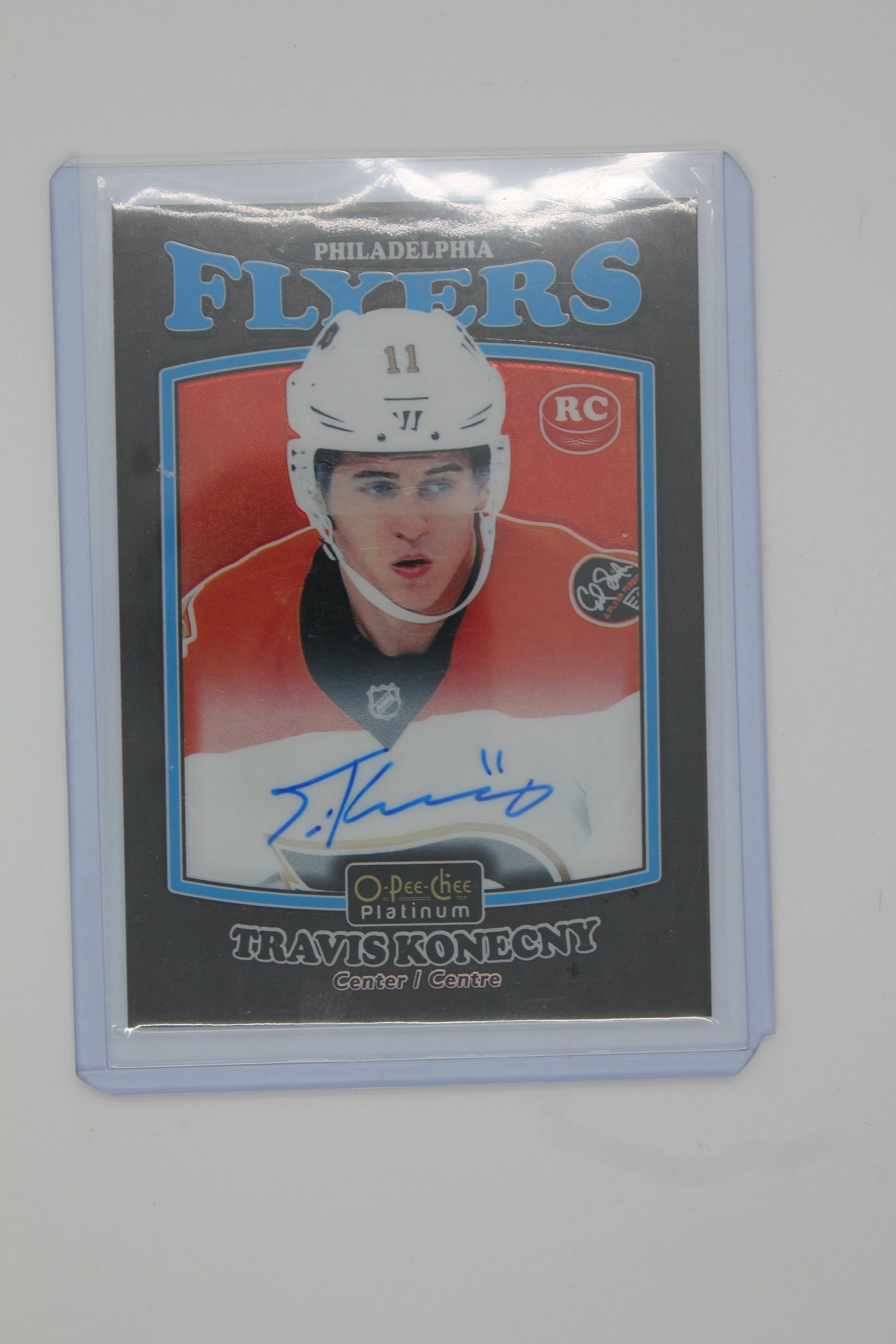 Travis Konecny  2016-17 O-Pee-Chee Platinum - Black Rainbow Autographs #R-70