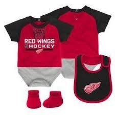 NHL Detroit Red Wings Reebok Infant Onsie, Booties & Bib Set
