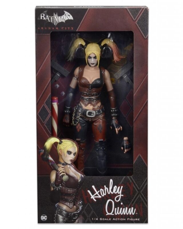 Batman Arkham City: Harley Quinn 1/4 Scale Action Figure