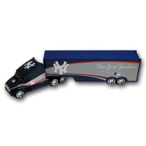 MLB New York Yankees 1:64 Scale Transport Truck